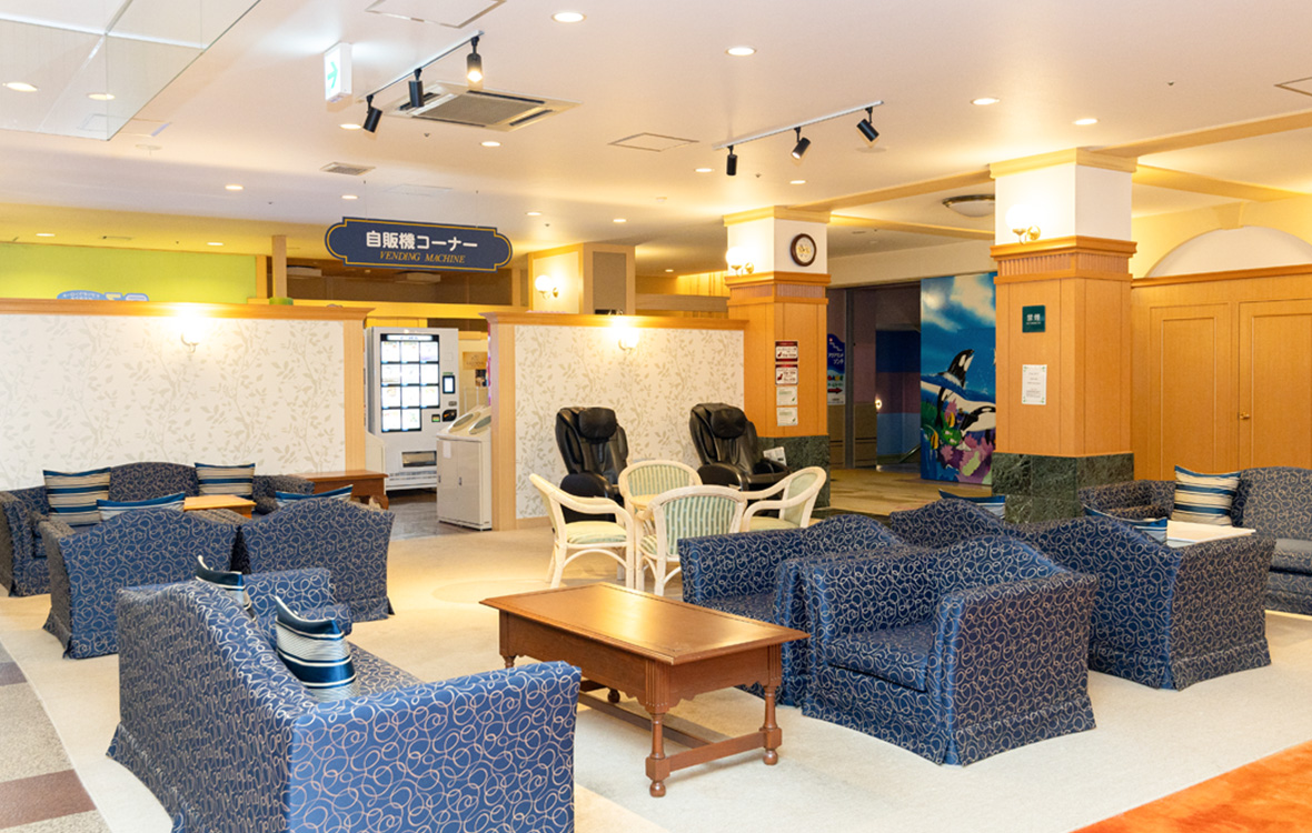 ［ 東館 1F ］ 休憩スペース